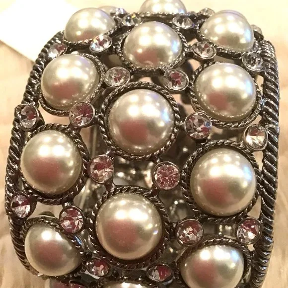 Pearl and Rhinestone Stretch Fashion Bracelet - Picture 2 of 4
